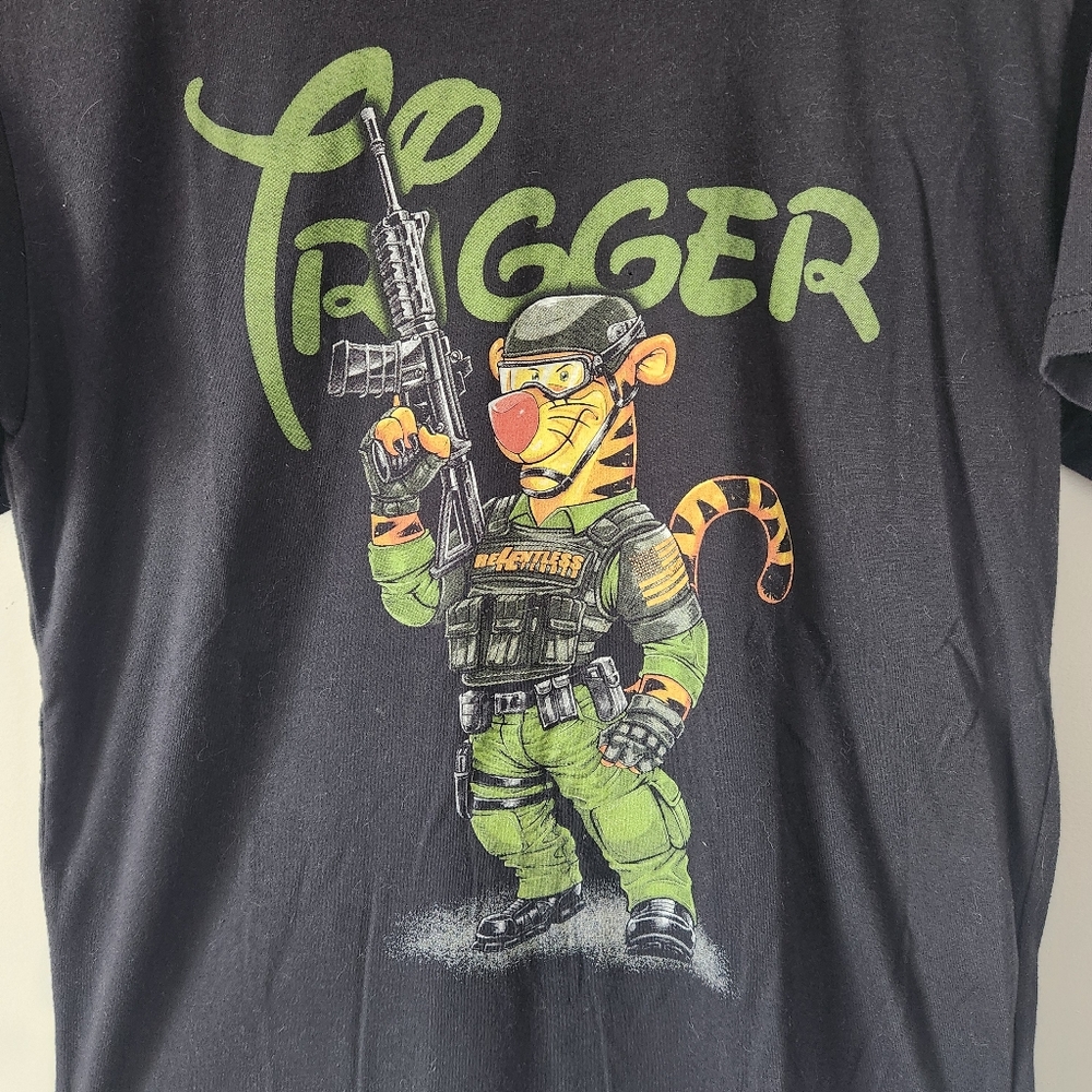 Black and Green Short Sleeve Tee Casual Style - Picture 2 of 8